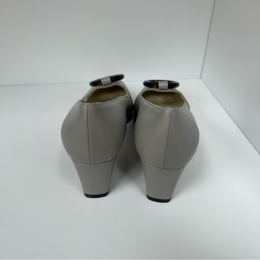 Salvatore Ferragamo Heels in Grey - Picture 5 of 7